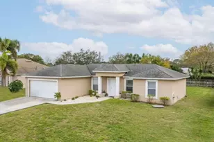 216 SE Eyerly Ave, Port Saint Lucie, FL 34983 - Photo 1