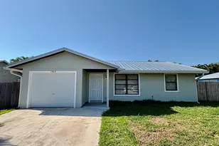 1862 SE Jackson St, Stuart, FL 34997 - Photo 1