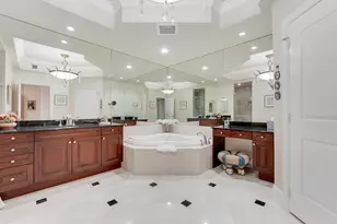 5050 N Ocean Dr, Singer Island, FL 33404 - Photo 38