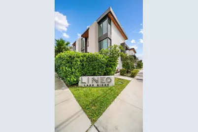 1054 N Victoria Park Road, Fort Lauderdale, FL 33304 - Photo 1