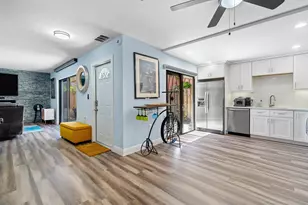 3211 Gardens E Dr, Palm Beach Gardens, FL 33410 - Photo 1