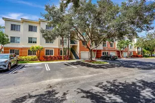 7101 Myrtlewood Cir W, Palm Beach Gardens, FL 33418 - Photo 1