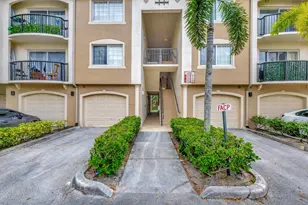 400 N Crestwood Ct Unit, Royal Palm Beach, FL 33411 - Photo 1