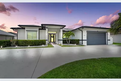 979 SW McDevitt Avenue, Port Saint Lucie, FL 34953 - Photo 1