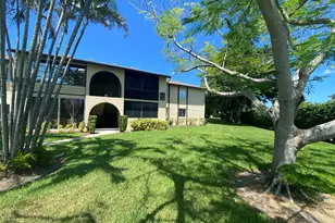 302 Pine Ridge Cir, Greenacres, FL 33463 - Photo 1