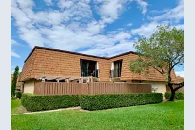 704 7th Lane, Palm Beach Gardens, FL 33418 - Photo 1