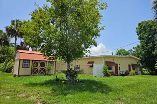 404 SE 10th Ave, Okeechobee, FL 34974 - Photo 1