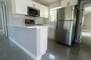 550 Seagrape Rd, Lake Worth, FL 33462 - Photo 1