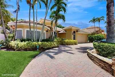 10842 Blue Palm Street, Plantation, FL 33324 - Photo 1