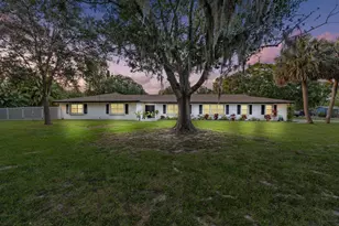 2900 Grove Dr, Fort Pierce, FL 34981 - Photo 1