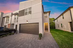 3915 SE Mentmore Ln, Stuart, FL 34997 - Photo 1