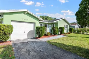9607 Park Row, Boca Raton, FL 33428 - Photo 1