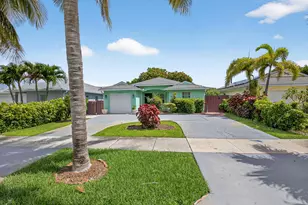 131 SW 1st Ave, Boynton Beach, FL 33435 - Photo 1