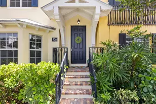 326 Tuxedo Ln, West Palm Beach, FL 33401 - Photo 1