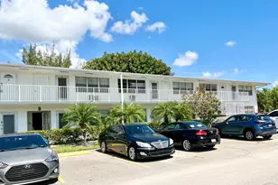 40 Windsor B, West Palm Beach, FL 33417 - Photo 1