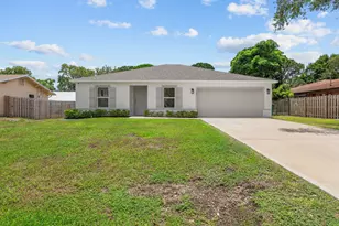 333 NW Granadeer St, Port Saint Lucie, FL 34983 - Photo 1