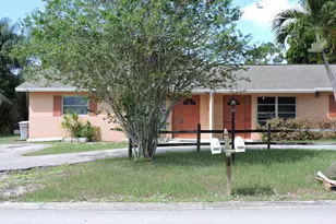 9046 SE Parkway Dr, Hobe Sound, FL 33455 - Photo 1