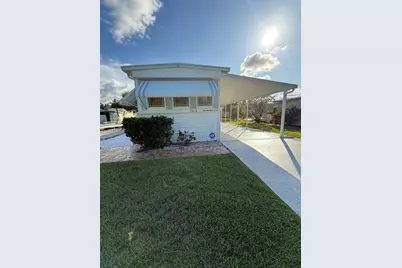 7816 SE Wren Avenue, Hobe Sound, FL 33455 - Photo 1