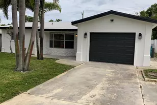 454 SW 2nd Ave, Boynton Beach, FL 33435 - Photo 1