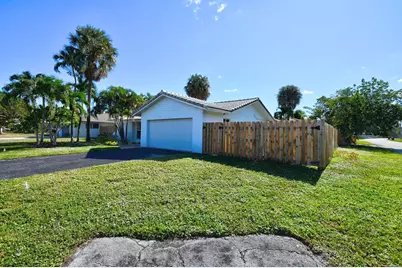 1060 NW 6th Terrace, Boca Raton, FL 33486 - Photo 1