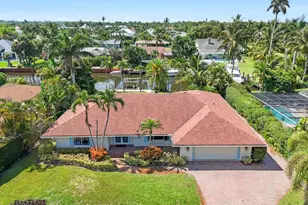 8318 SE Coconut St, Hobe Sound, FL 33455 - Photo 1