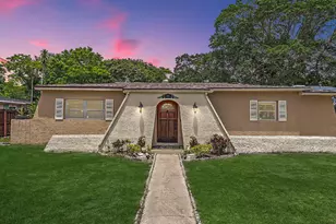 306 S Caloosahatchee Ave, Jupiter, FL 33458 - Photo 1