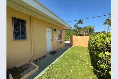 3300 Broadway Avenue, Unit #16, West Palm Beach, FL 33407 - Photo 1