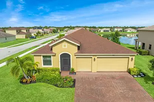 1075 N Verona Trace Dr, Vero Beach, FL 32966 - Photo 1