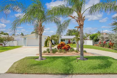 27 Willow Road, Tequesta, FL 33469 - Photo 1