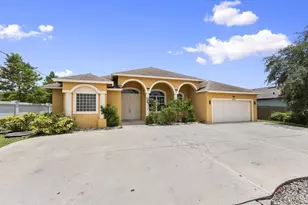 2725 SW Rosser Blvd, Port Saint Lucie, FL 34953 - Photo 1