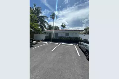 1037 NE 9th Avenue #2, Fort Lauderdale, FL 33304 - Photo 1
