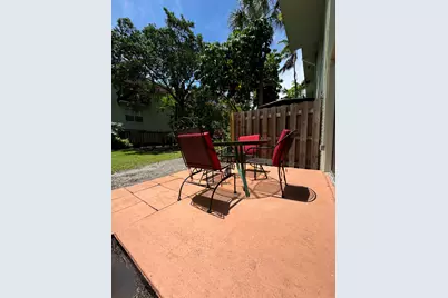 801 W Oakland Park Boulevard #B9, Oakland Park, FL 33311 - Photo 1