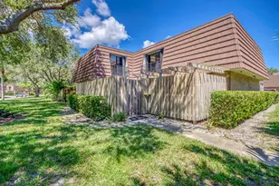 1221 12th Ln, Palm Beach Gardens, FL 33418 - Photo 1