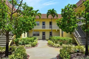 260 NW 19th St, Boca Raton, FL 33432 - Photo 1