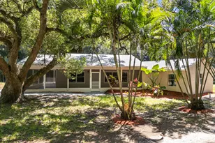 2735 6th St, Vero Beach, FL 32968 - Photo 1