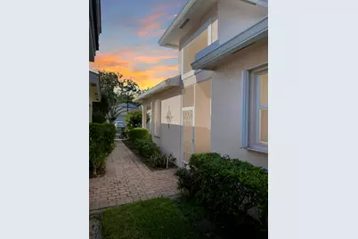 1564 SE Tidewater Place, Stuart, FL 34997 - Photo 1