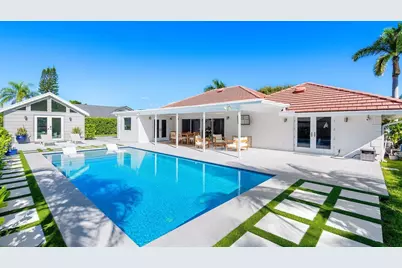 822 SW 33rd Place, Boynton Beach, FL 33435 - Photo 1