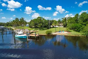 2561 SE N Lookout Blvd, Port Saint Lucie, FL 34984 - Photo 1