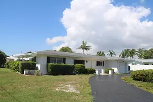 1320 SE 10th St, Deerfield Beach, FL 33441 - Photo 1