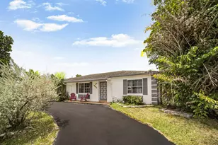 19657 Carolina Cir, Boca Raton, FL 33434 - Photo 1