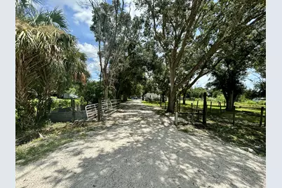 10810 NW 8th Avenue, Okeechobee, FL 34972 - Photo 1