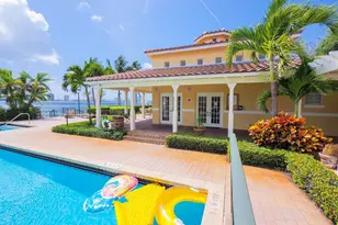 1040 Lake Shore 104 Dr Unit, Lake Park, FL 33403 - Photo 1