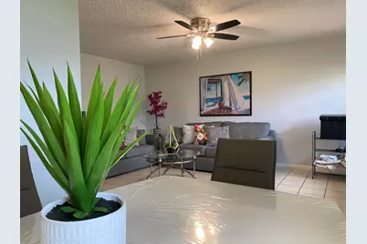 305 Windsor N, West Palm Beach, FL 33417 - Photo 1