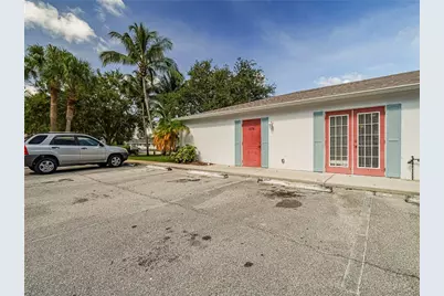 528 13th Place, Vero Beach, FL 32960 - Photo 1