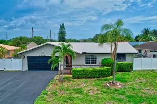 4274 NW 2nd Ct, Boca Raton, FL 33431 - Photo 1