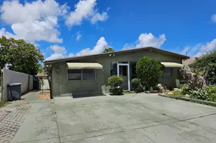 950 W 36th St, Riviera Beach, FL 33404 - Photo 1