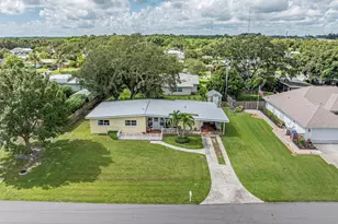 443 21st Pl, Vero Beach, FL 32962 - Photo 1