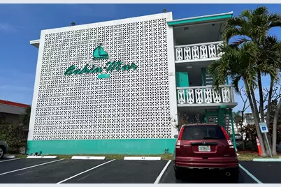 131 Shore Court #C2, North Palm Beach, FL 33408 - Photo 1