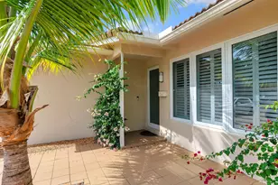 5811 NE 22nd Way, Fort Lauderdale, FL 33308 - Photo 1