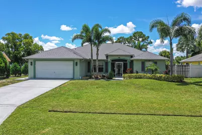 482 SE Evans Avenue, Port Saint Lucie, FL 34984 - Photo 1
